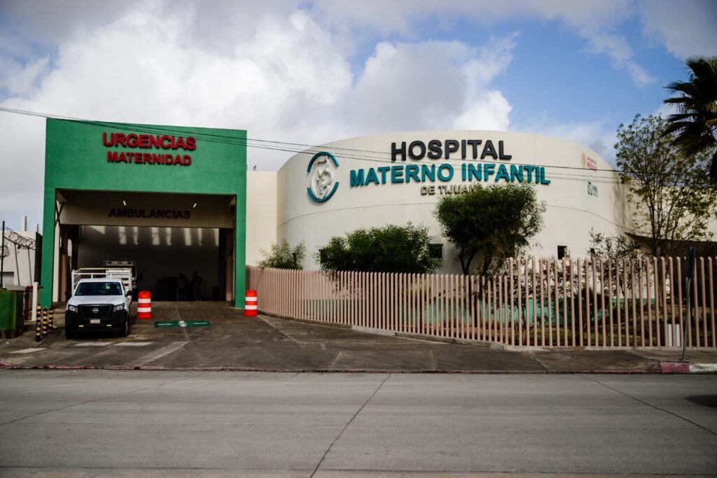 Madres denuncian retención irregular de sus hijos en el Hospital Materno Infantil 