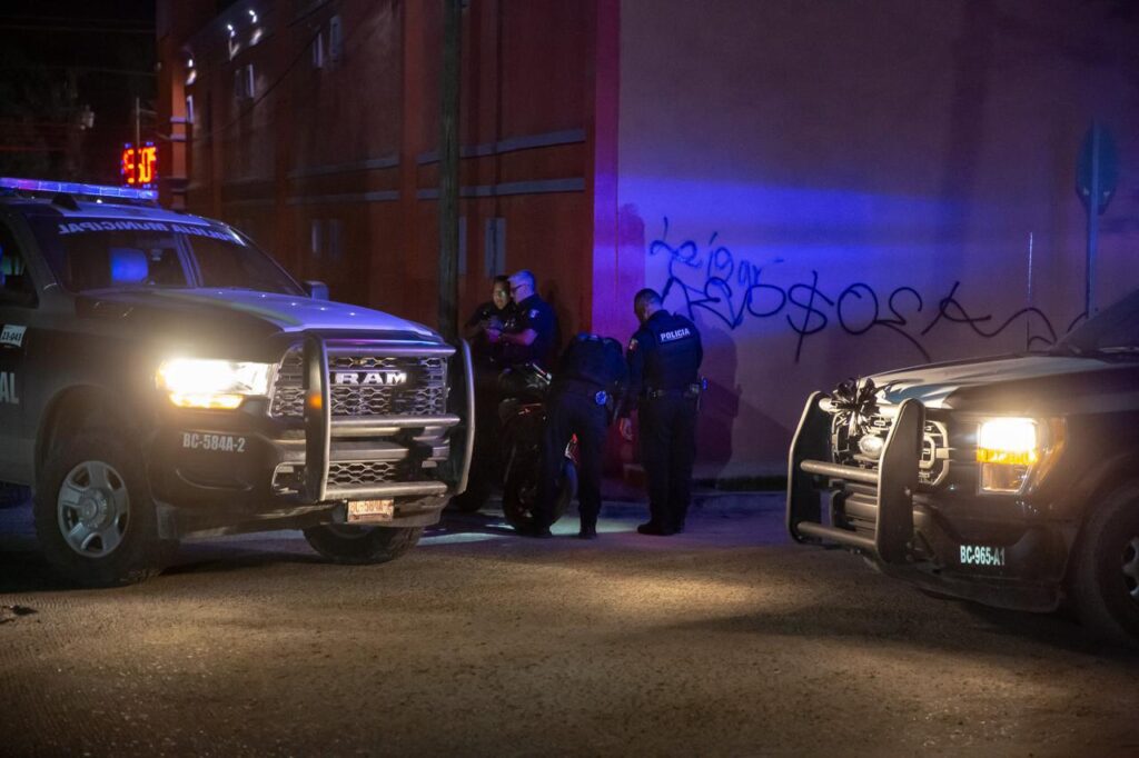 Balean al guardia del bar La Tentación