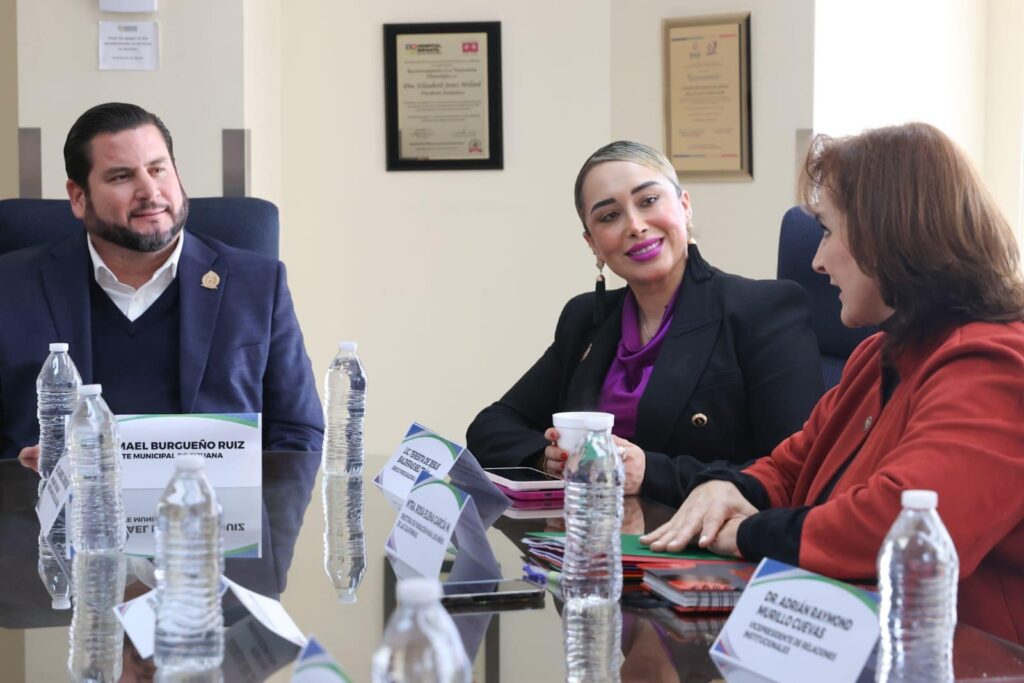 Reconoce Ismael Burgueño labor del Hospital Infantil de las Californias