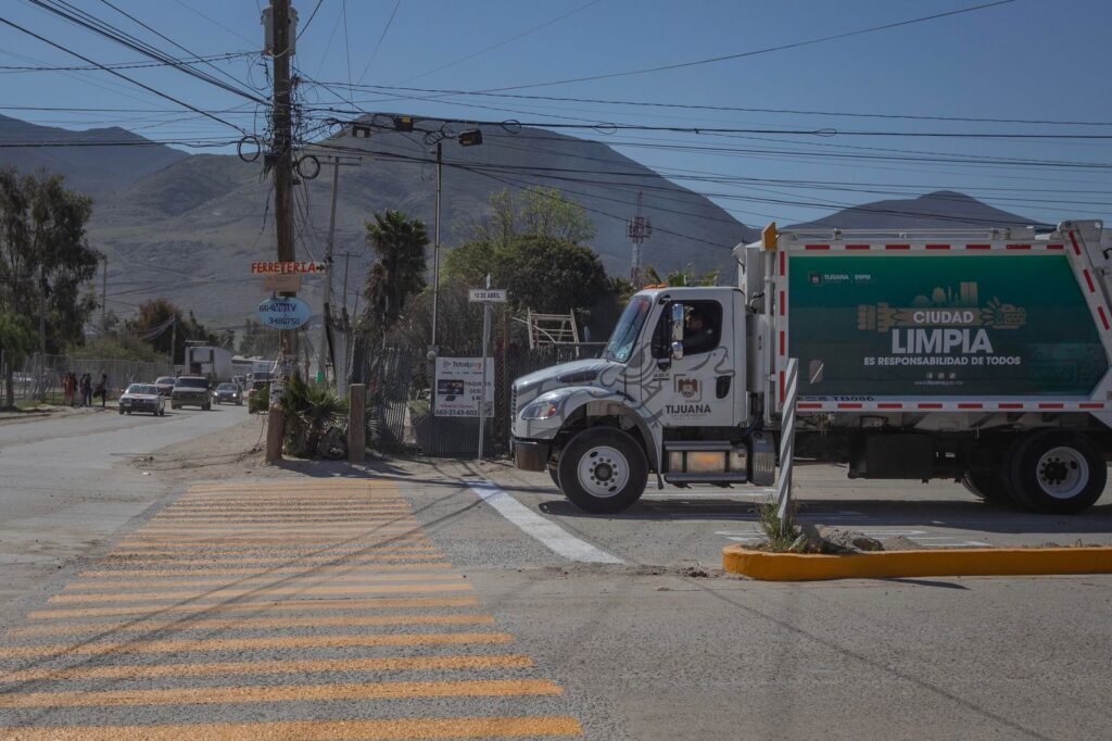 Arrancan siete nuevas rutas de recolección de basura en Maclovio Rojas