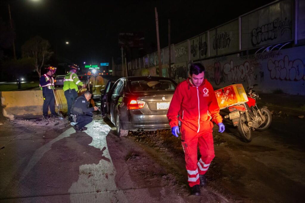 Hombre queda inconsciente tras chocar en la línea Sentri de Otay