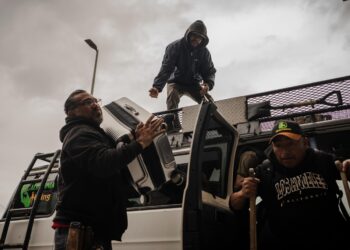 Residentes del Maclovio Rojas no aceptan propuesta de Segob y mantendrán bloqueo