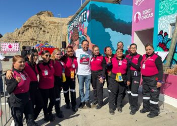 Inauguran mural mujer migrante