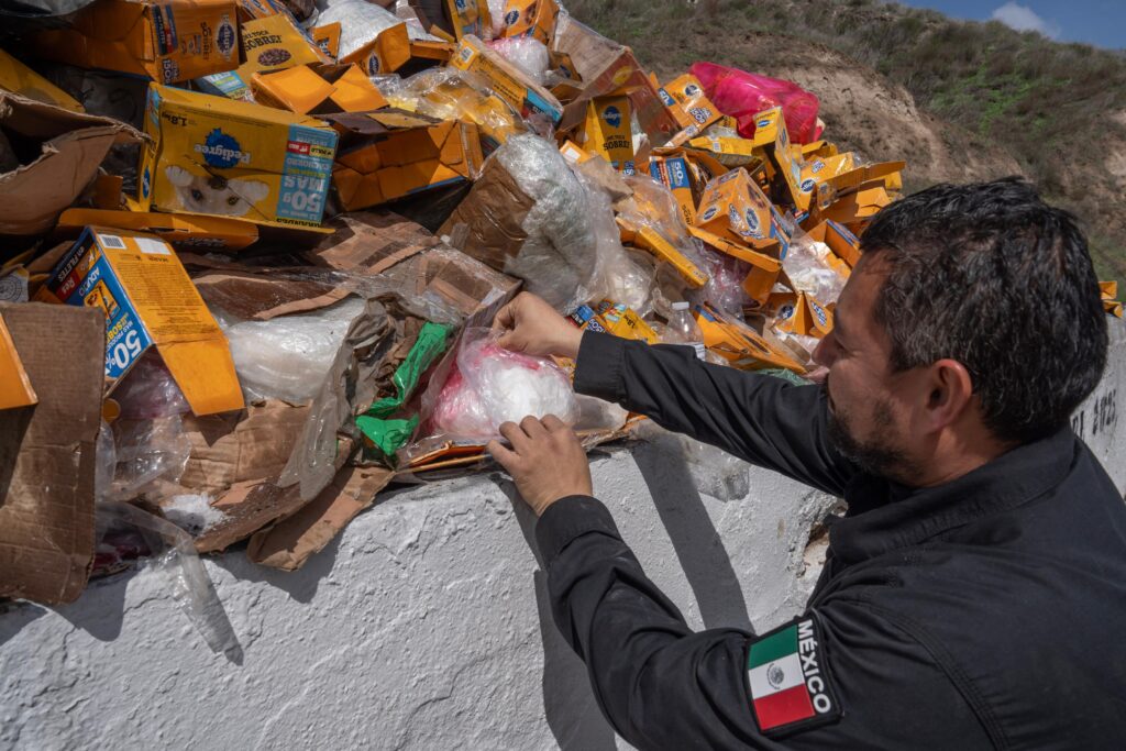 Incineran casi 6 toneladas de droga decomisada en paquetes de comida para perro