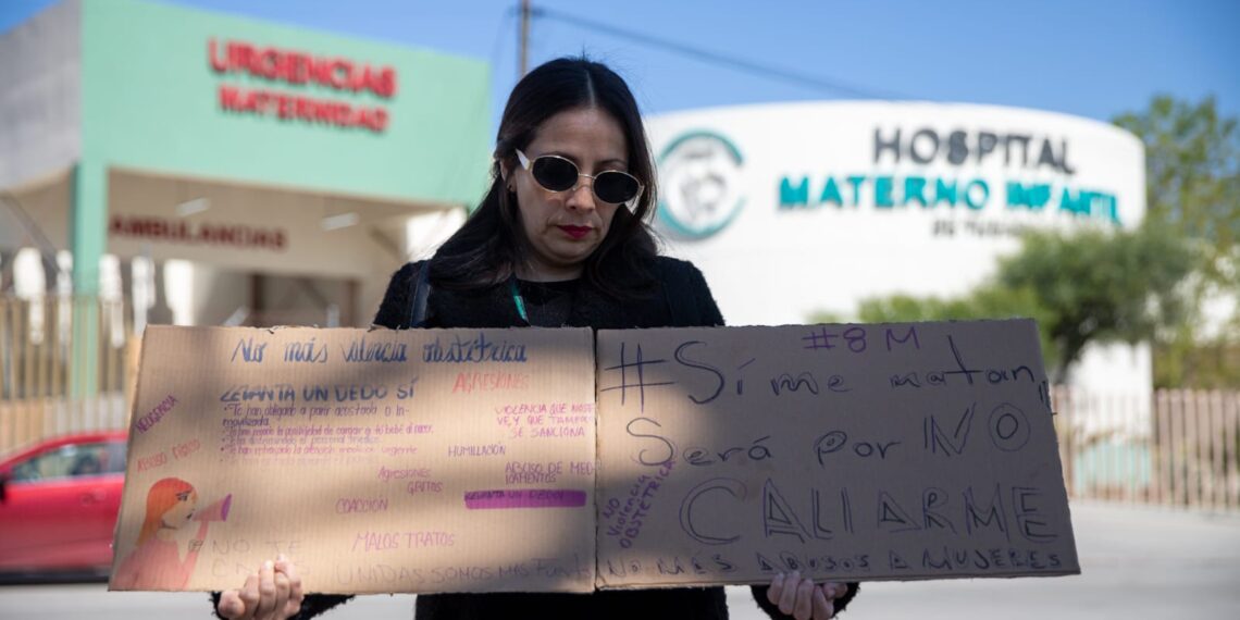 Protesta contra la violencia obstétrica en el Hospital Materno Infantil