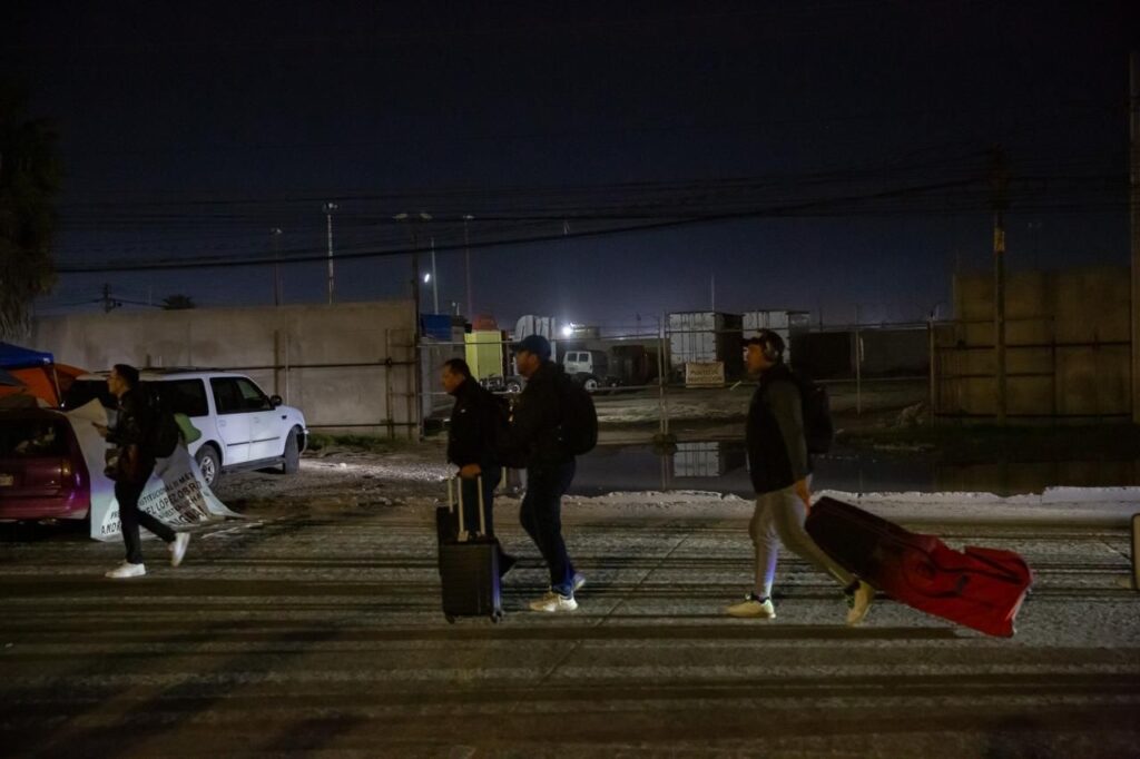 Residentes del Maclovio Rojas cierran carretera Aeropuerto