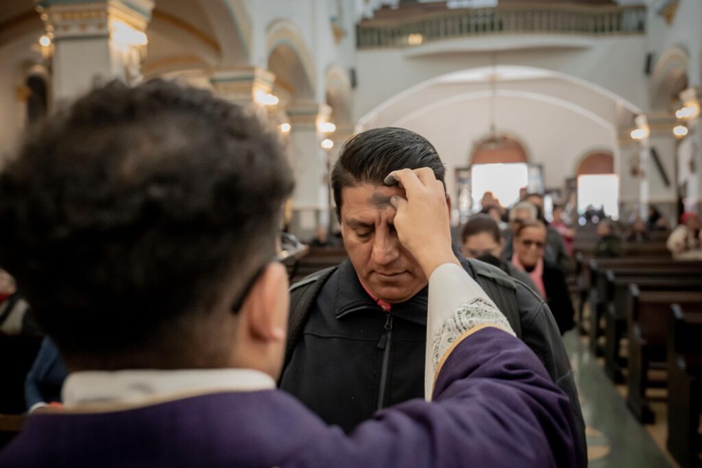 Inicia Cuaresma con Miércoles de Ceniza en Tijuana