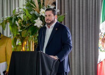 Encabeza Ismael Burgueño Ruiz toma de protesta del nuevo Consejo Directivo de la CANACO