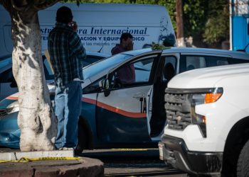 Taxista fallece dentro de su unidad en la Zona Centro de Tijuana