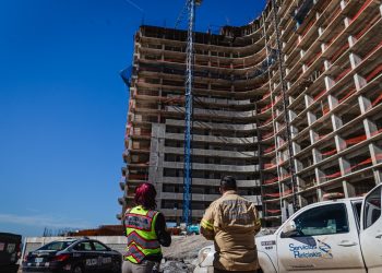 Clausuran obra en Punta Bandera por falta de seguridad tras muerte de trabajador