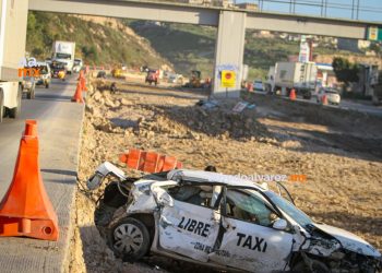Accidente en Bulevar 2000 deja dos autos dañados a la altura de Altiplano
