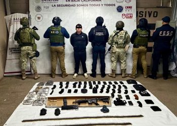 FESC detiene a prófugo por secuestro en Mexicali y asegura arsenal