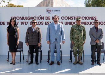 Ismael Burgueño encabeza acto por la Promulgación de la Constitución en Tijuana