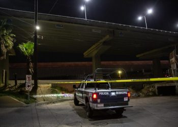 Hallan auto con restos humanos en la colonia Castillo; abren investigación