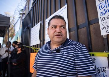 Padres toman secundaria 17 en El Florido por falta de maestros en turno matutino