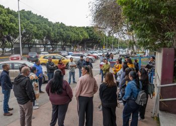 Presunto acoso laboral en educación: protesta en Zona Río
