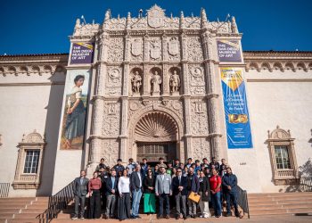 Arte Traspasando Fronteras lleva a estudiantes de Tijuana al Museo de Arte de San Diego