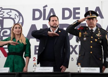 Día de la Bandera en Tijuana: Burgueño encabeza acto cívico