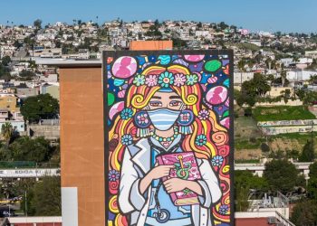 Mural “Mujer en la Salud” en Tijuana: arte urbano e identidad