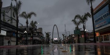 Frente frío 39 en Baja California traerá lluvias y vientos
